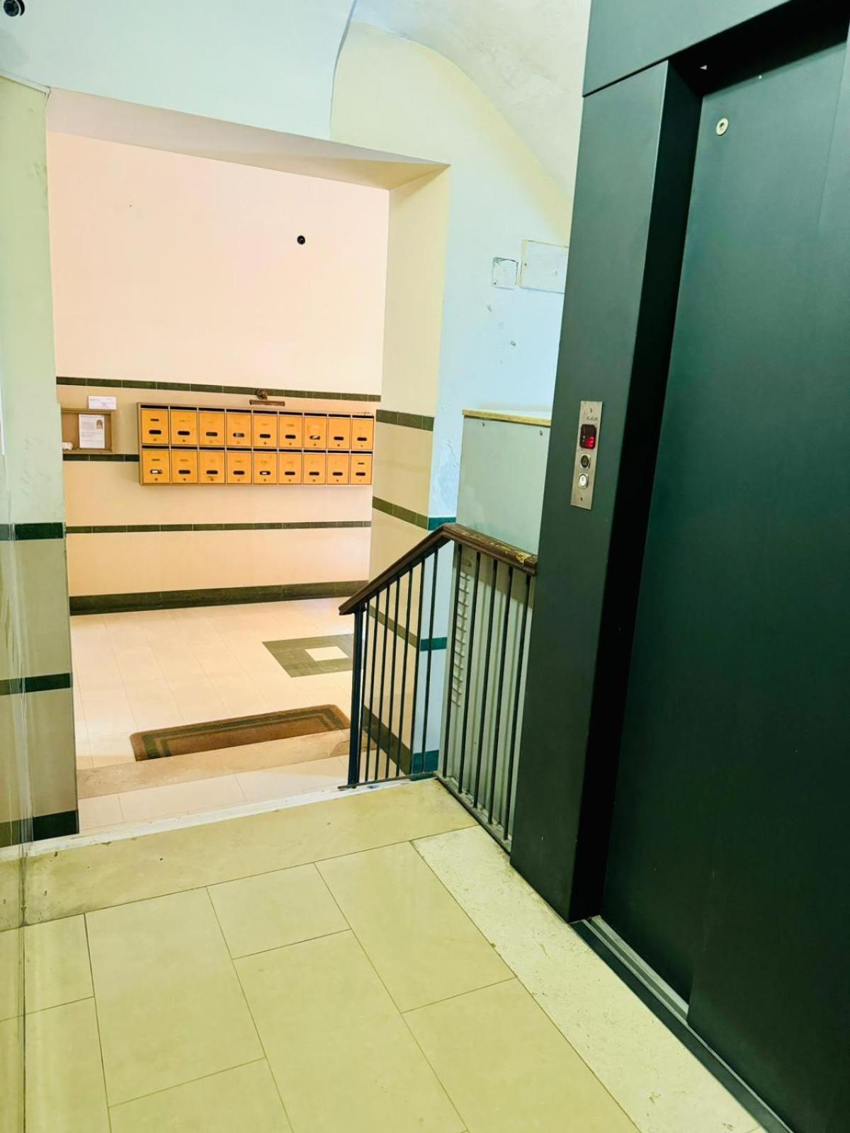 Punto House Ferrovia 호텔 나폴리 외부 사진