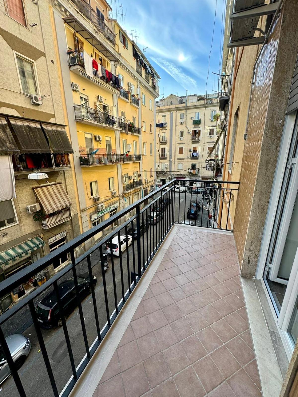 Punto House Ferrovia 호텔 나폴리 외부 사진